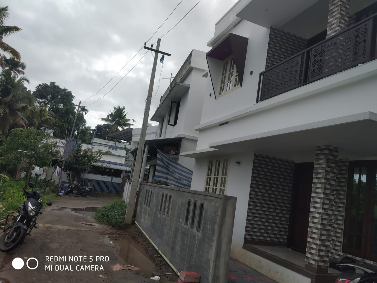 2300sqft, 3BHK Fully Furnished Flat in Marine Drive, Ernakulam