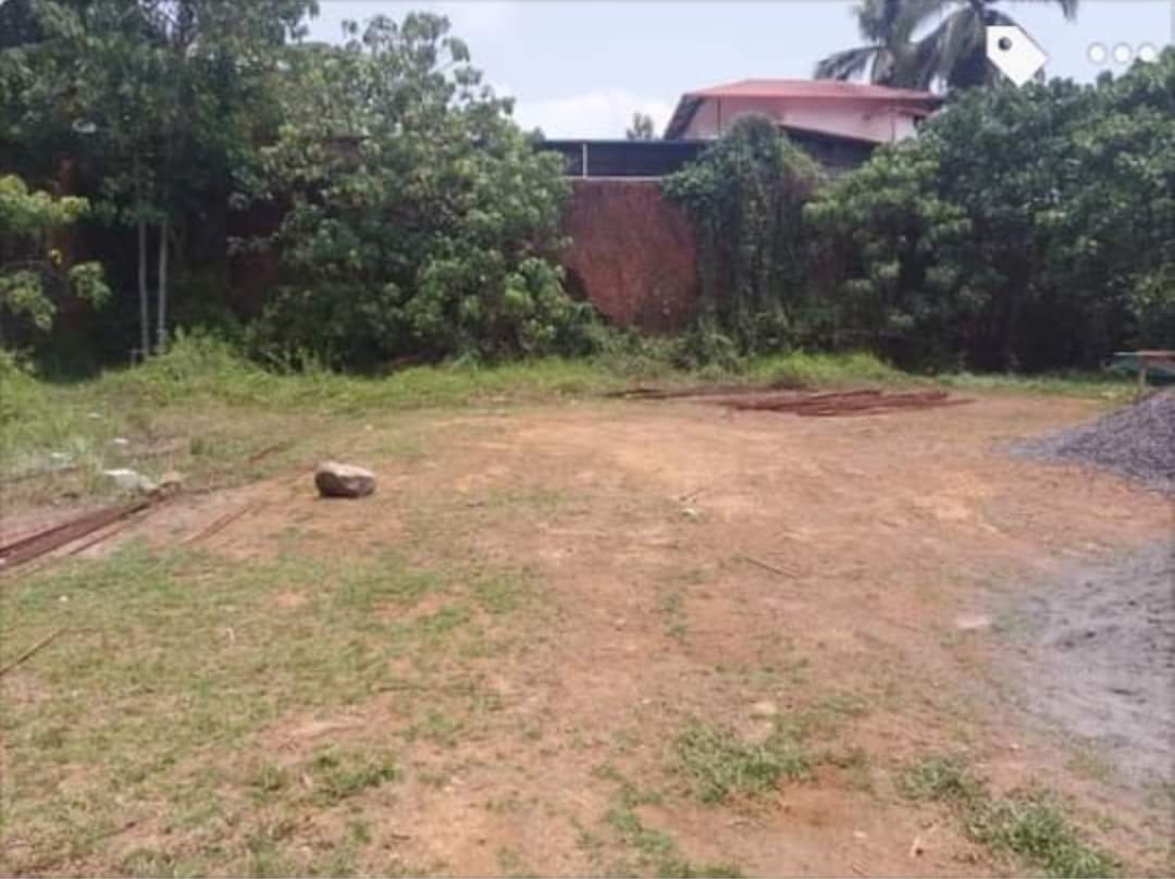 28 Cent commercial land for sale. - for sale in Ptimtom, Kochi ( Ernakulam ), Kerala