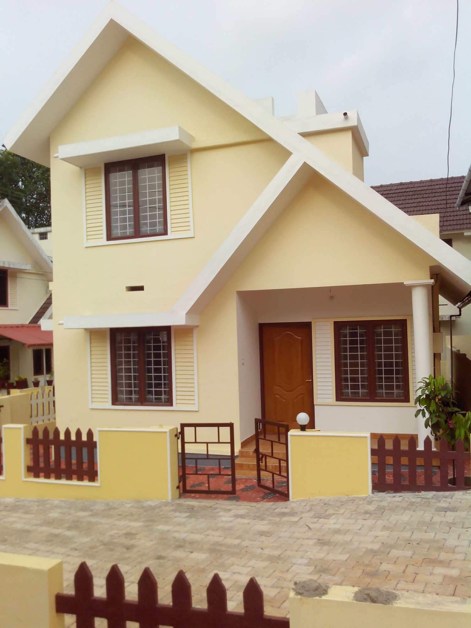 3BHK  Semifurnished Villa 1200sqft near Vengola, Perumbavoor