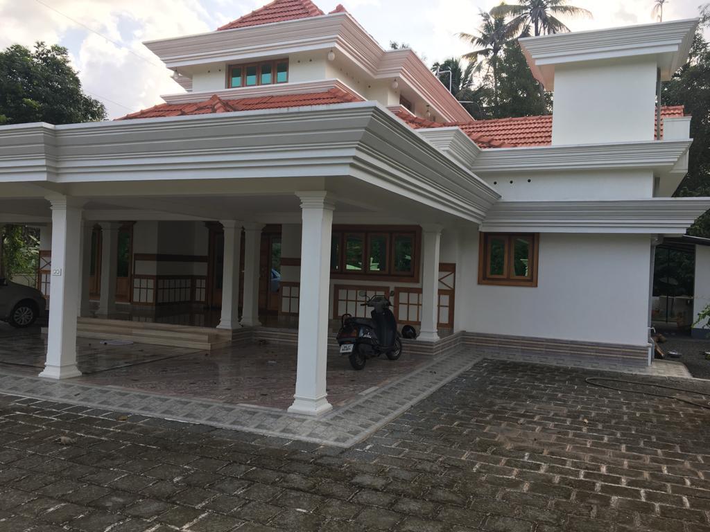 3BHK Semifurnished House with 3.50cent 1700sqft - for sale in Maradu, Kochi ( Ernakulam ), Kerala