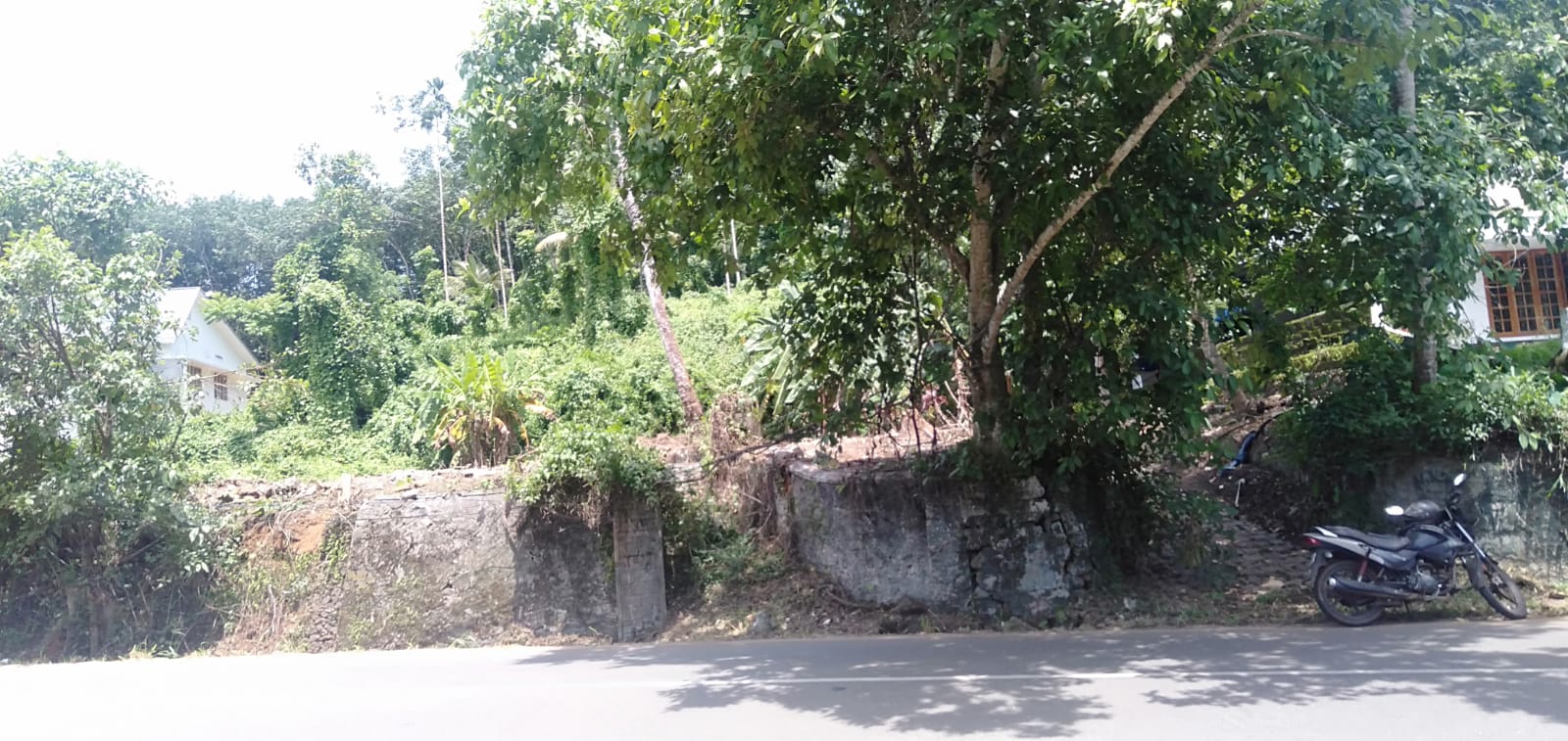 3BHK Semifurnished House 2000 sqft in Athani, Nedumbassery - for sale in Hani Nedumbassery, Kochi ( Ernakulam ), Kerala