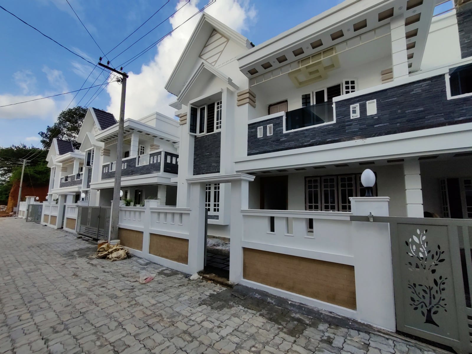 4 BHK Brand new House for sale2000 Sqft