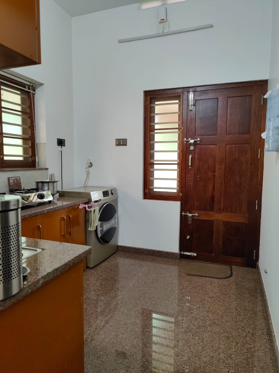 4BHK Semifurnished house with 12 cent 1700 sqft - for sale in Poonkkunnamthrissur, Thrissur, Kerala