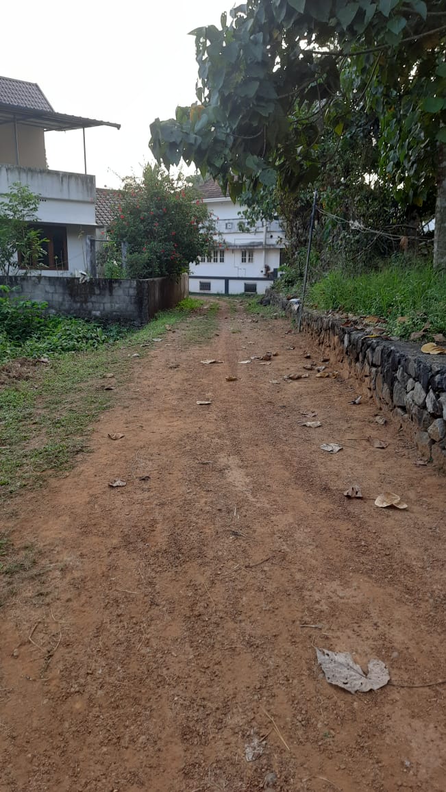 4BHK Semifurnished House Manamthadam, Puthencruz,2250sqft
