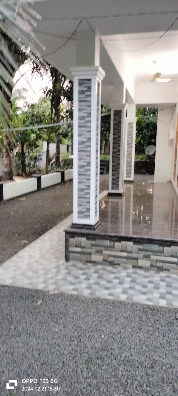 4BHK Semifurnished House with 30centin Kaninad,Karimugal,2900sqft