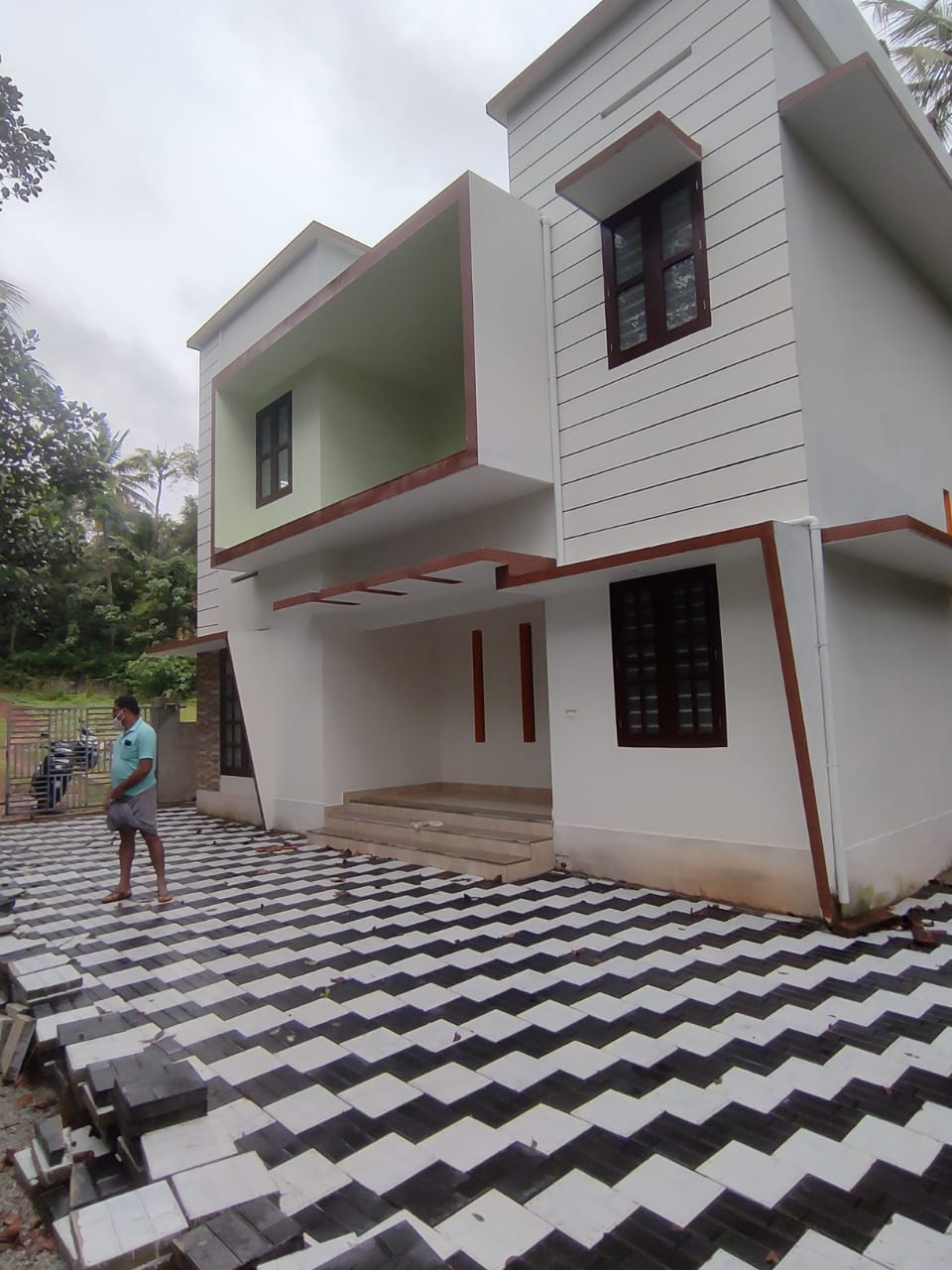 3BHK Semifurnished House with 5 Cent Land1500sqft
