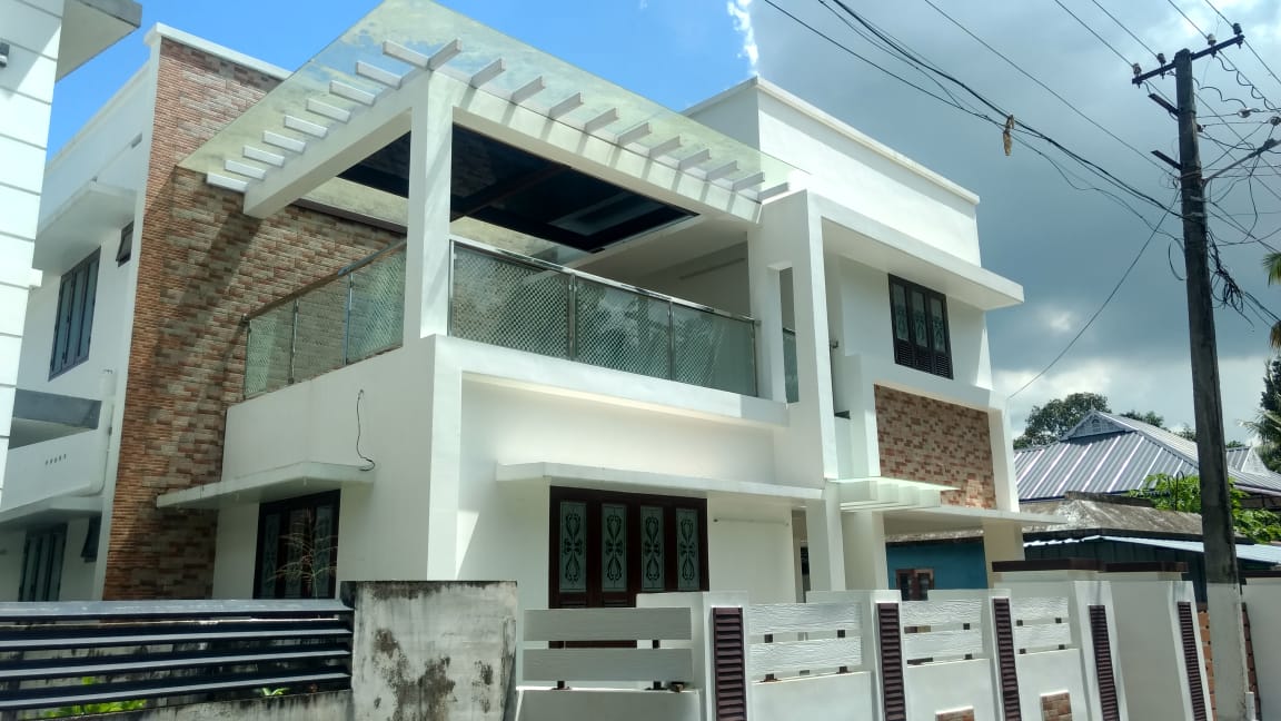 4BHK Brandnew House with 5 Cents 2000sqft