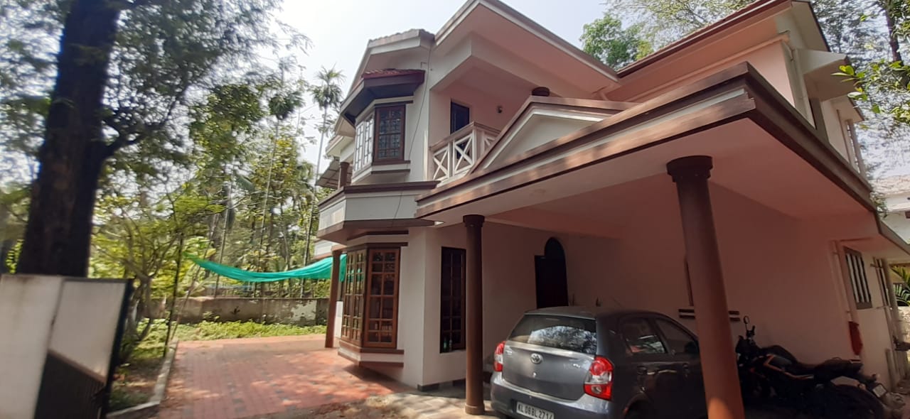 4BHK Brandnew House with 4cent  2100 sqft