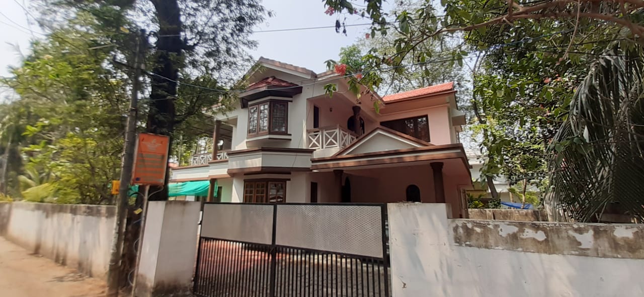 4BHK Brandnew House with 4cent  2100 sqft