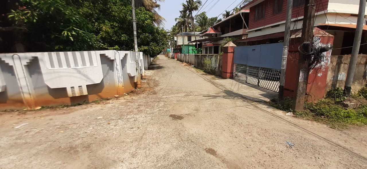 3BHK Unfurnished Flat in Kathrikkadavu, Ernakulam, 1760sqft