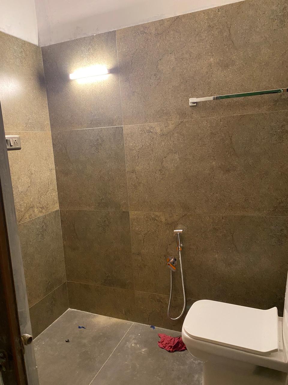 1600sqft, 3BHK Semifurnished House