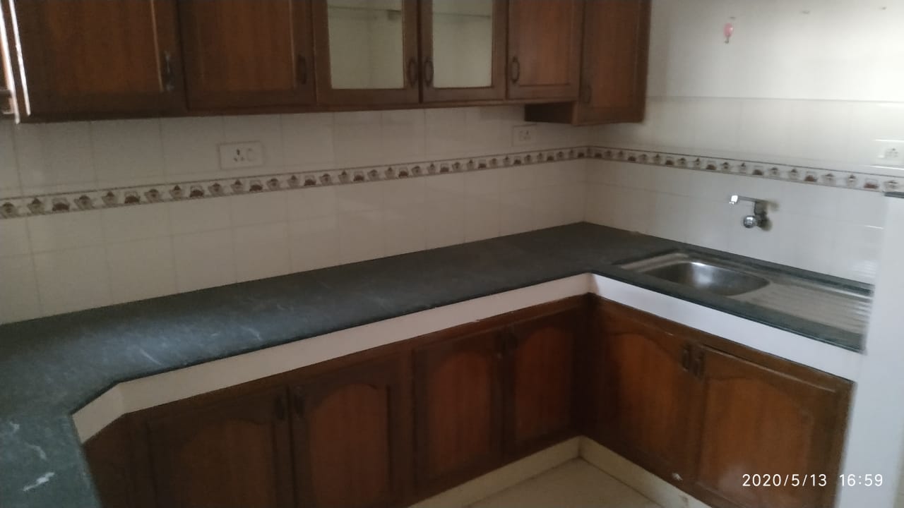 2BHK Semifurnished Flat in Petta, Thripunithura,925sqft