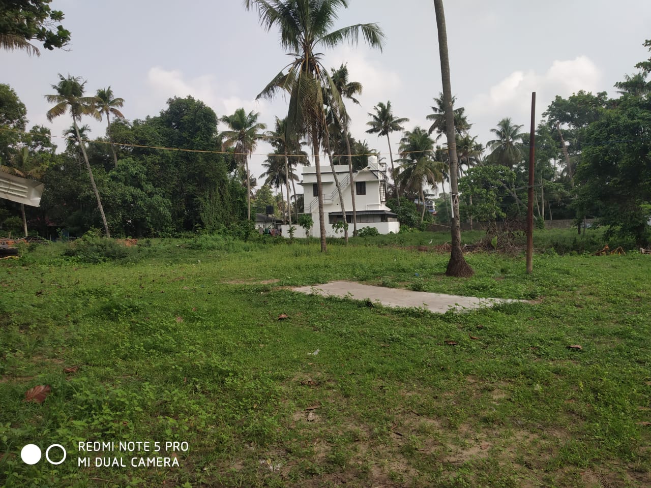 1200 sqft, 3 floor new commercial building near Athani, Nedumbassery - for sale in Hani Nedumbassery, Kochi ( Ernakulam ), Kerala