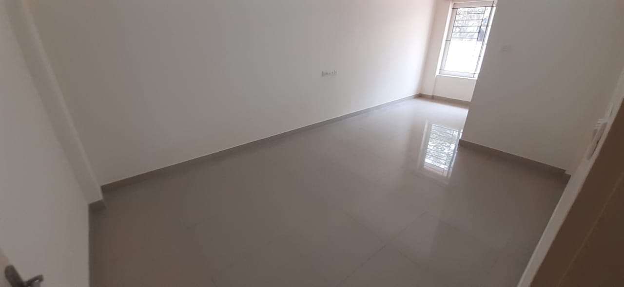 5BHK Semifurnished House,4000sqft in Panangad