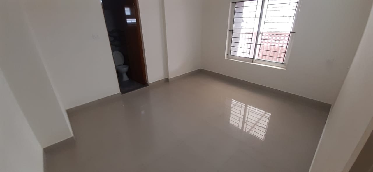 5BHK Semifurnished House,4000sqft in Panangad