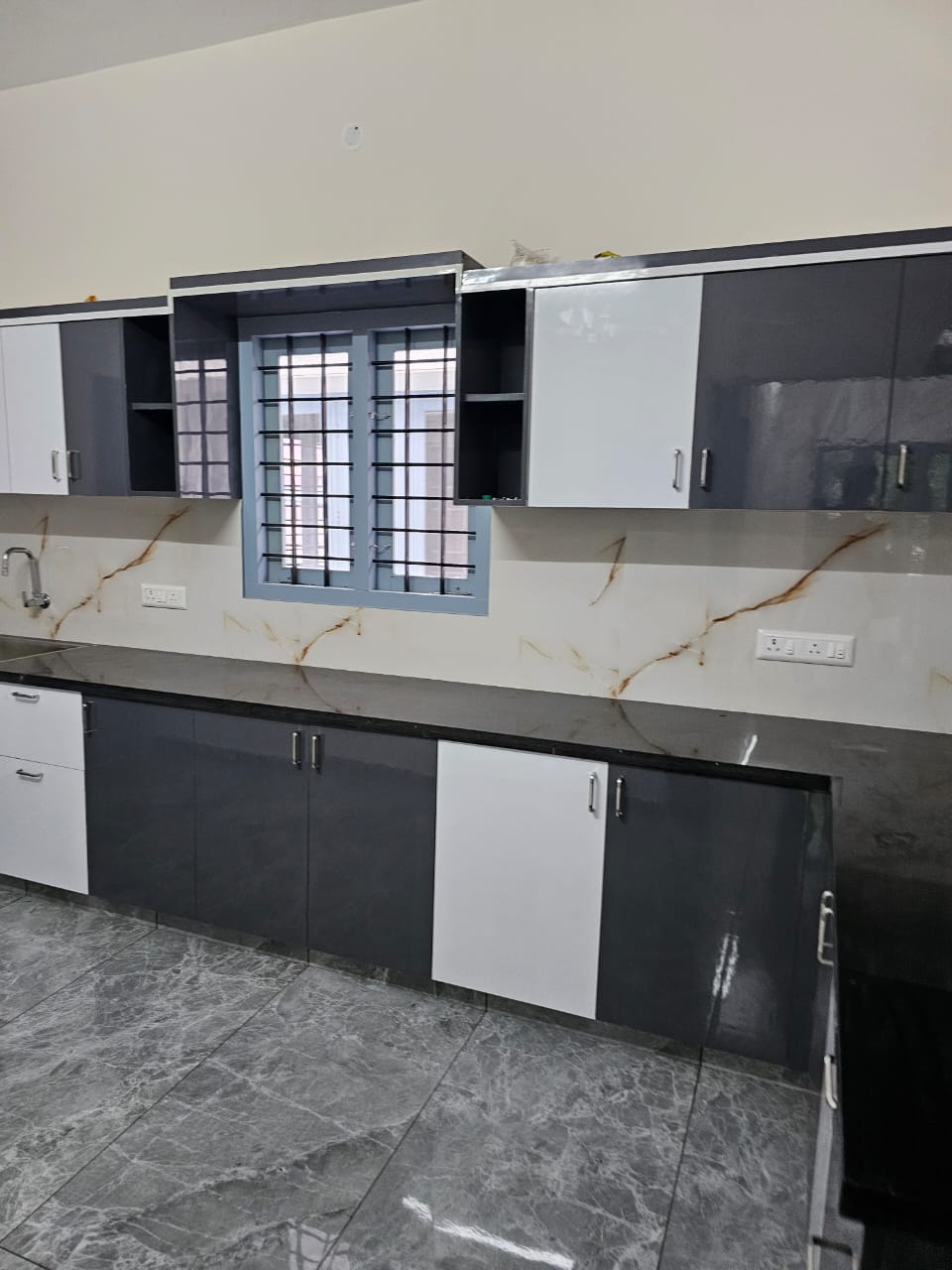 3BHK Brandnew House with 2.850Cent1500sqft