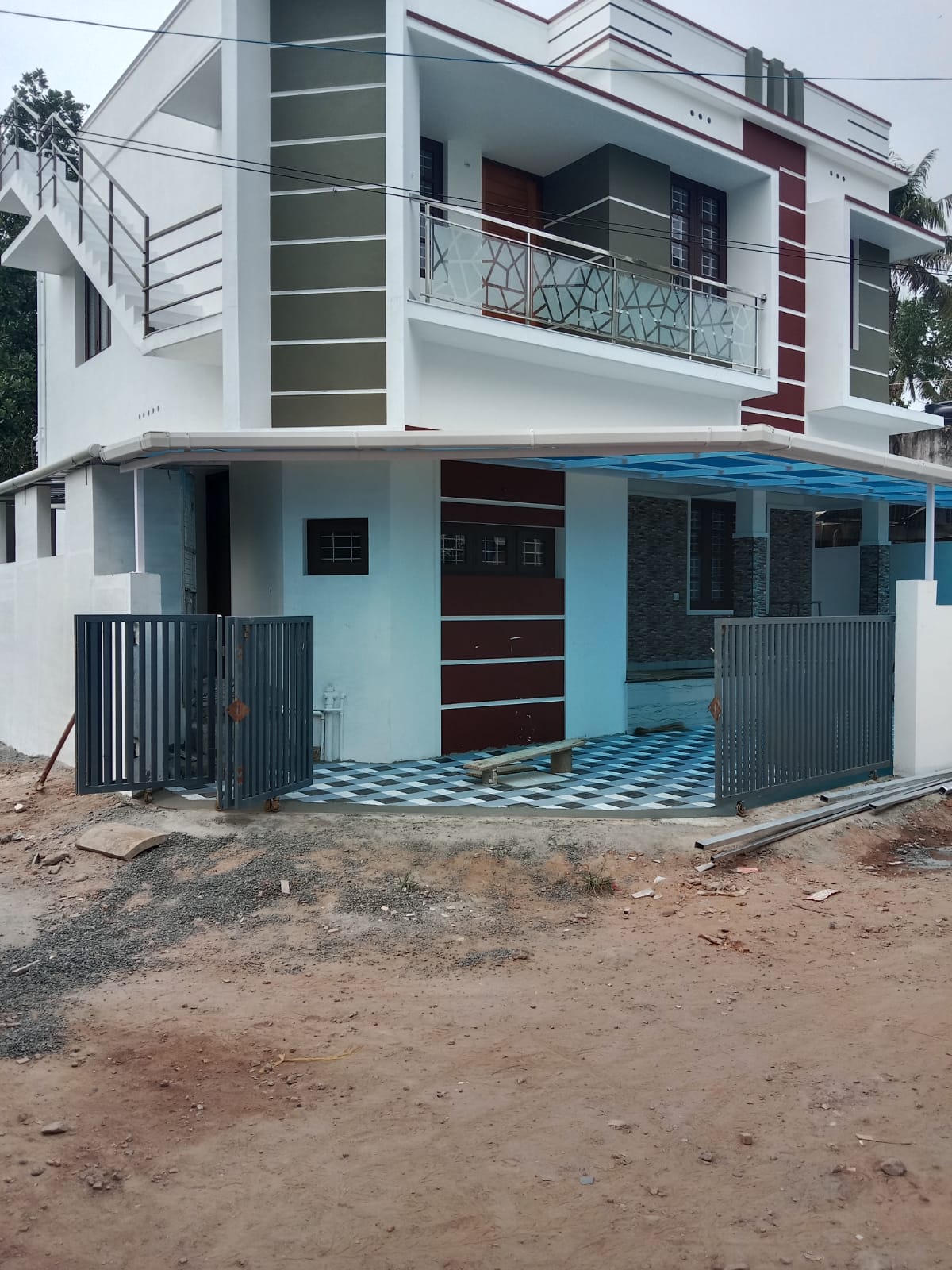 3BHK Semifurnished House with 3.75cent1360sqft