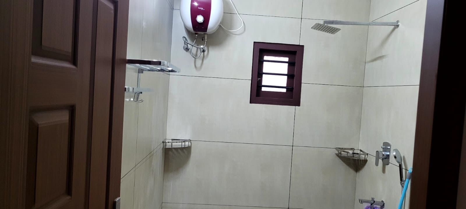 3BHK Fully Furnished Brandnew House2200sqft