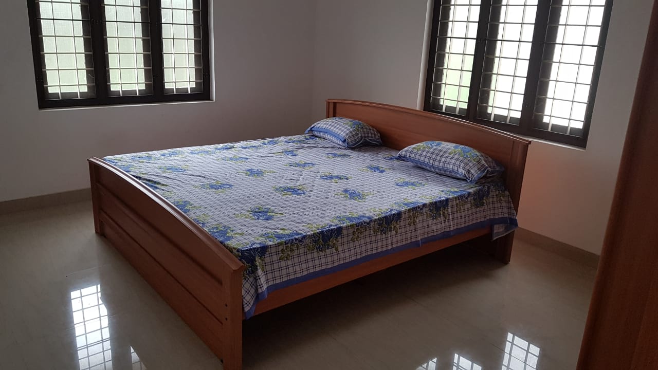 3BHK Fully Furnished House 2100sqft - for sale in Eroor, Kochi ( Ernakulam ), Kerala