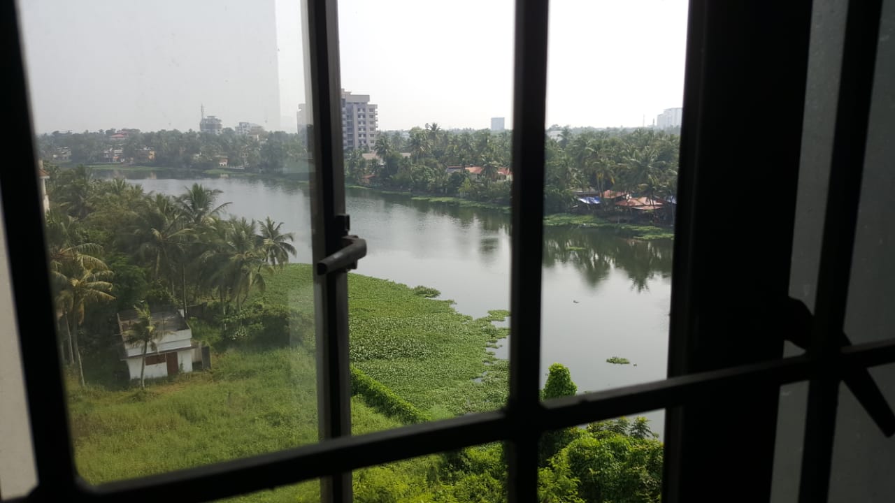 3800 sqft 4BHK Fully Furnished Luxury Flat in Gated society in Panangad,Kochi - for sale in Ged Society Panangadkochi, Kochi ( Ernakulam ), Kerala