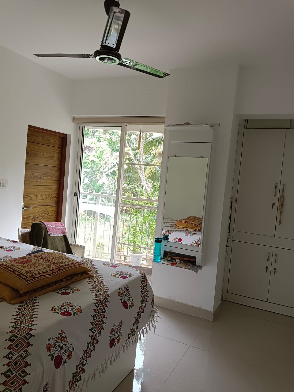 3BHK Semifurnished flat in Tripunithura, 1450 sqft