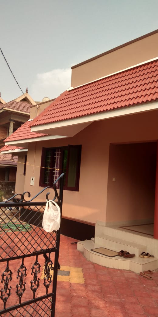 3BHK Semifurnished House 1500sqft - for sale in Eroor, Kochi ( Ernakulam ), Kerala