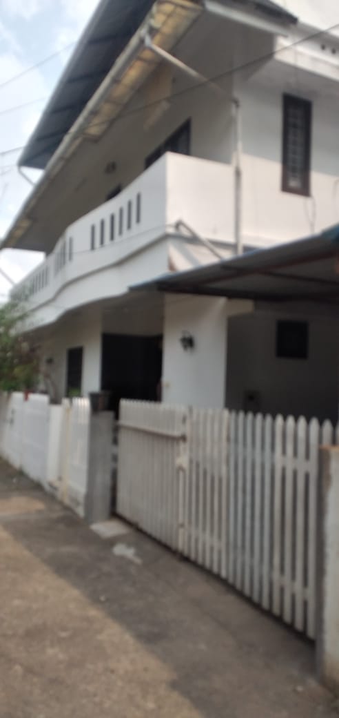 3BHK Semifurnished House1500sqft