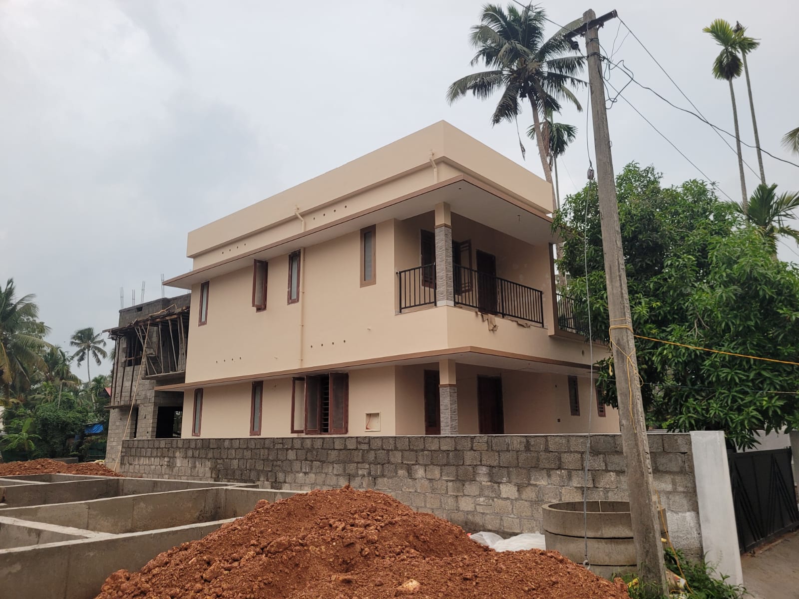 3BHK Semifurnished House 1350sqft