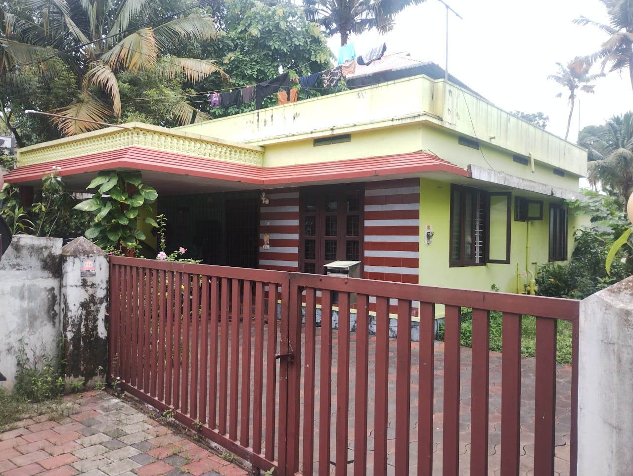 3BHK Semifurnished House,1450sqft