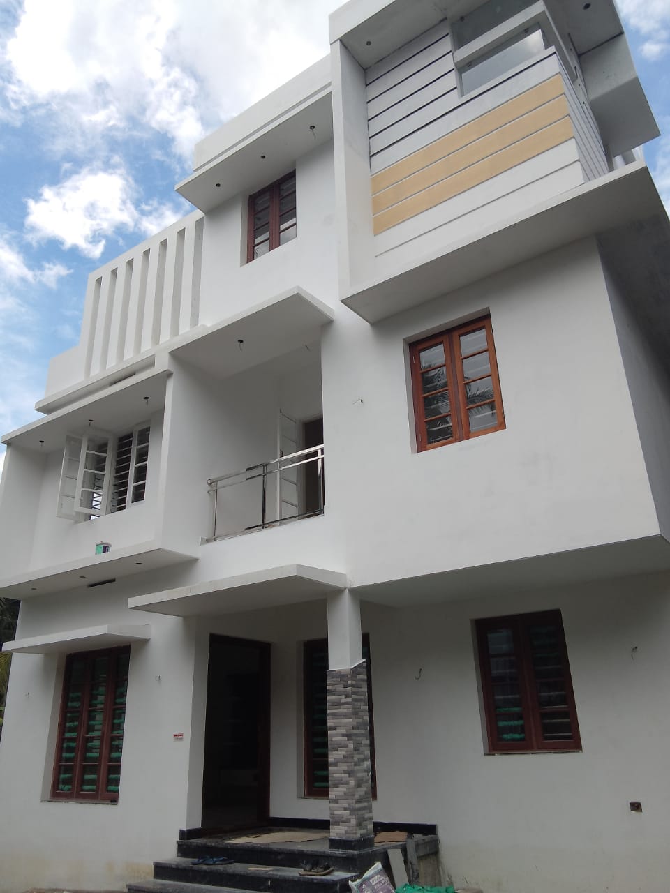 4BHK Semifurnished House