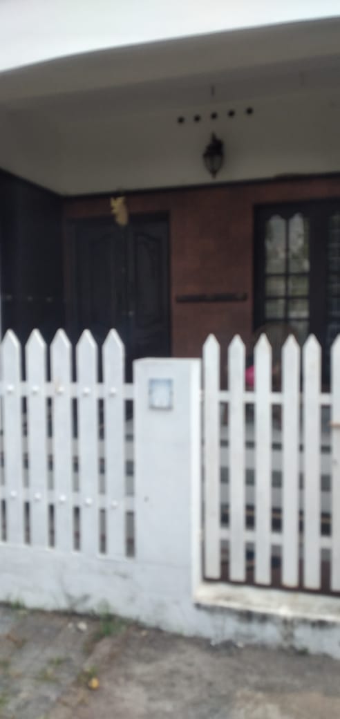 4BHK Semifurnished House1750sqft in Tripunithra
