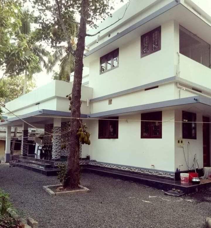 4BHK Semifurnished House with 15cent inTripunithura,2800sqft sqft