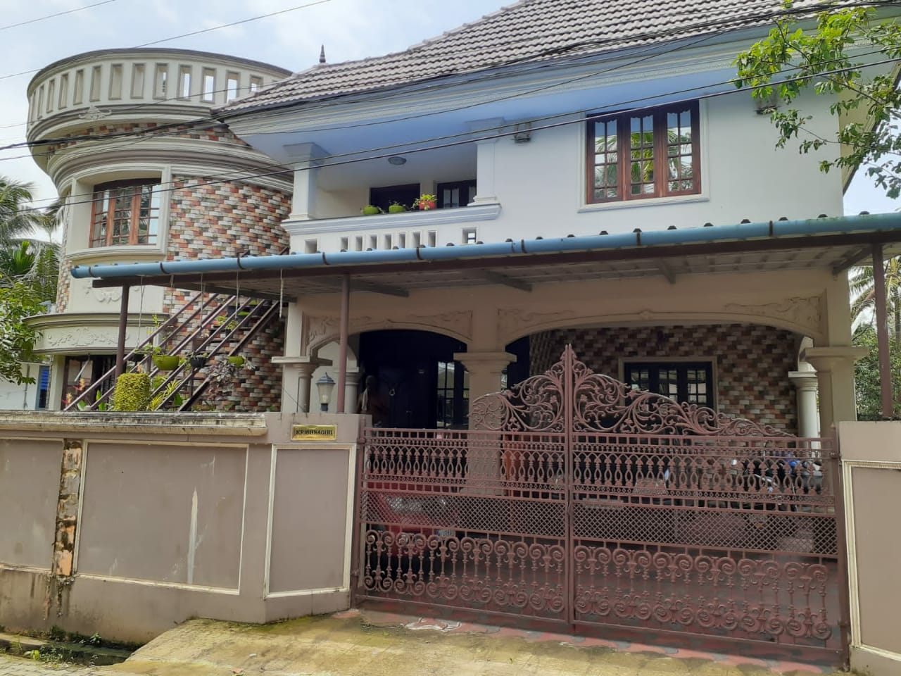 5 BHK Premium House for sale 3600 Sqft - for sale in Thripunithura, Kochi ( Ernakulam ), Kerala