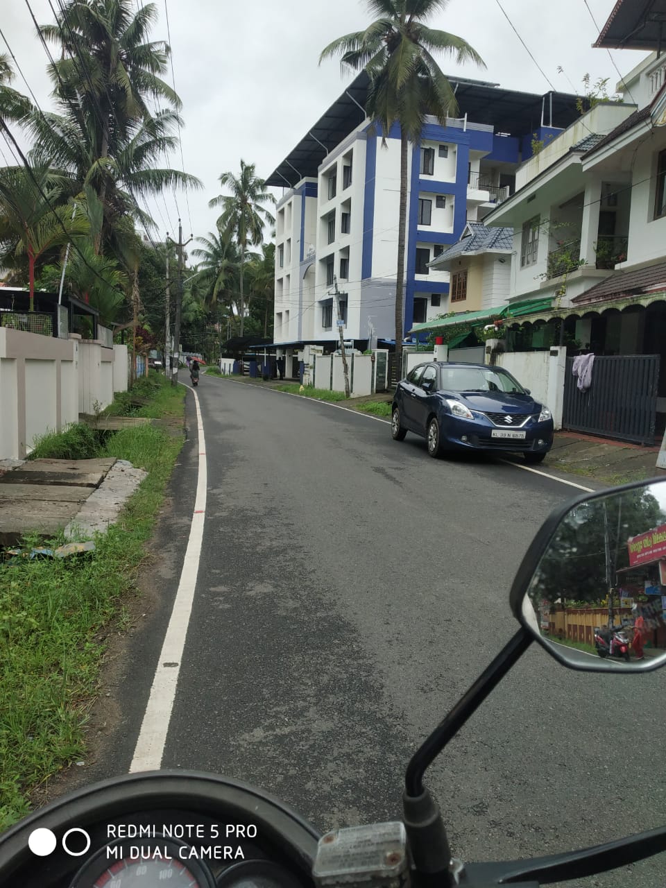 8.5 Cents of Land - for sale in Petta, Kochi ( Ernakulam ), Kerala