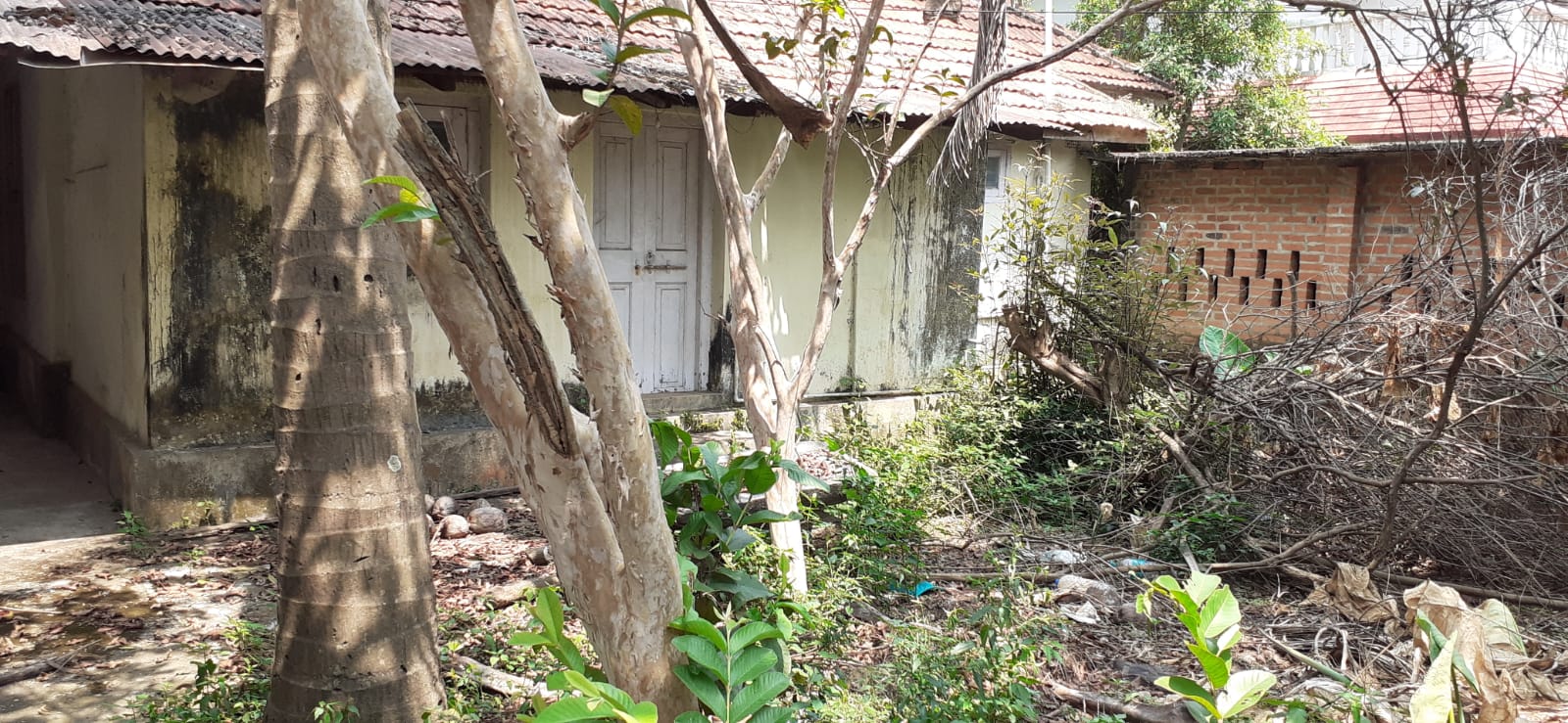 4BHK Semifurnished House with 5cent, 2000sqft