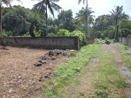 9 cents of residential land