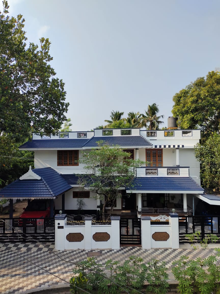 3BHK Fully Furnished House with 3cent, 1550sqft - for sale in Eroor, Kochi ( Ernakulam ), Kerala