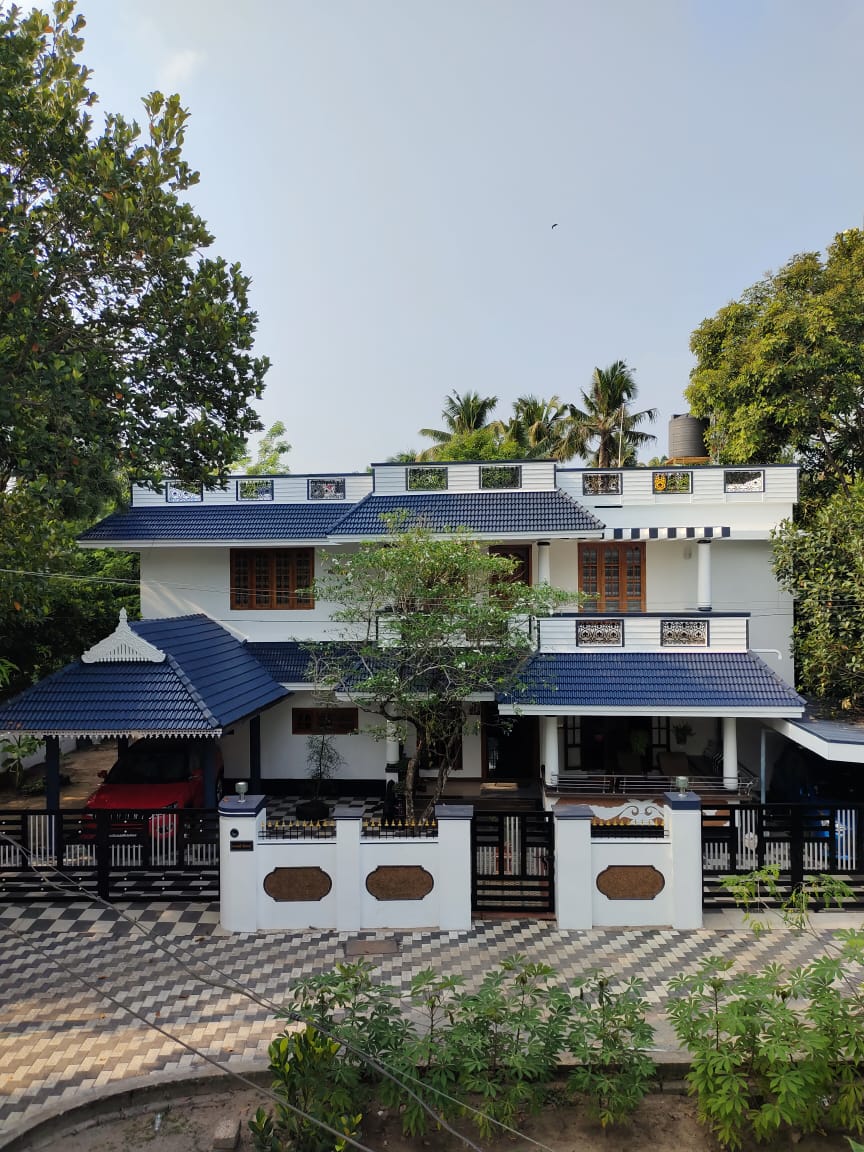 3BHK Fully Furnished House with 3cent, 1550sqft