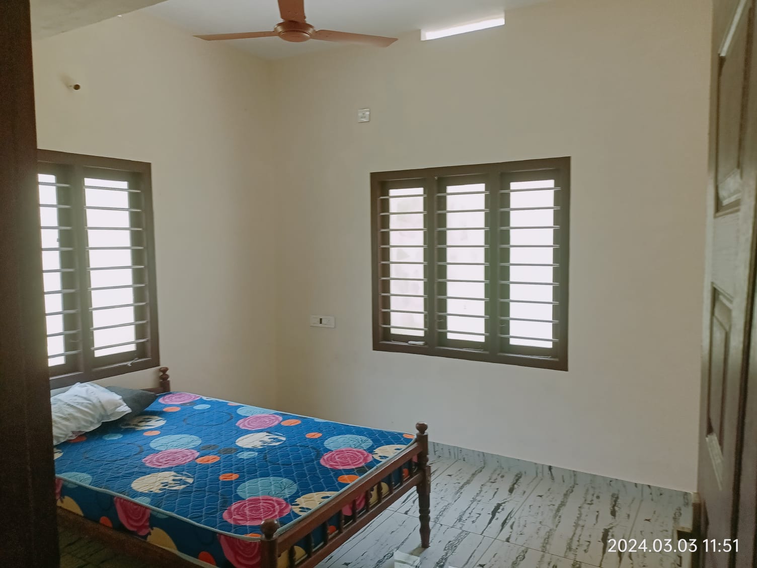 4BHK Semifurnished House with 4cent 1600sqft