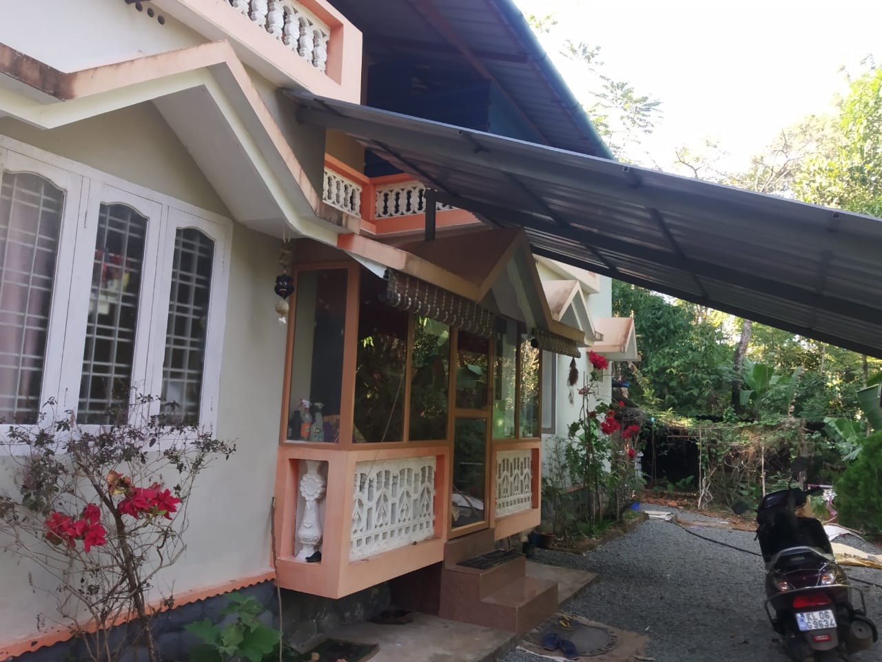3BHK Semifurnished House,2000sqft