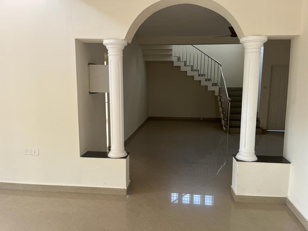 4BHK Semifurnished House with 9.75cent 2900sqft - for sale in Vadavhoor Kottaya, Kottayam, Kerala