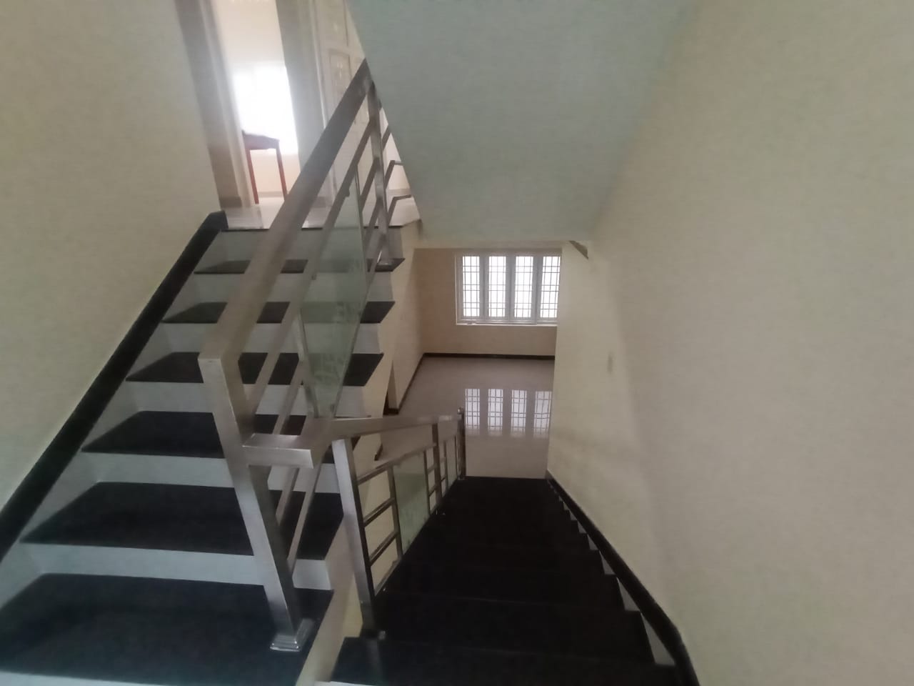 4BHK Semifurnished House2000sqft