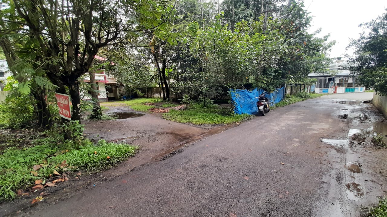2400 Sqft, 4BHK House in Gated Community in Kakkanad - for sale in Ged Community Kakkanad, Kochi ( Ernakulam ), Kerala