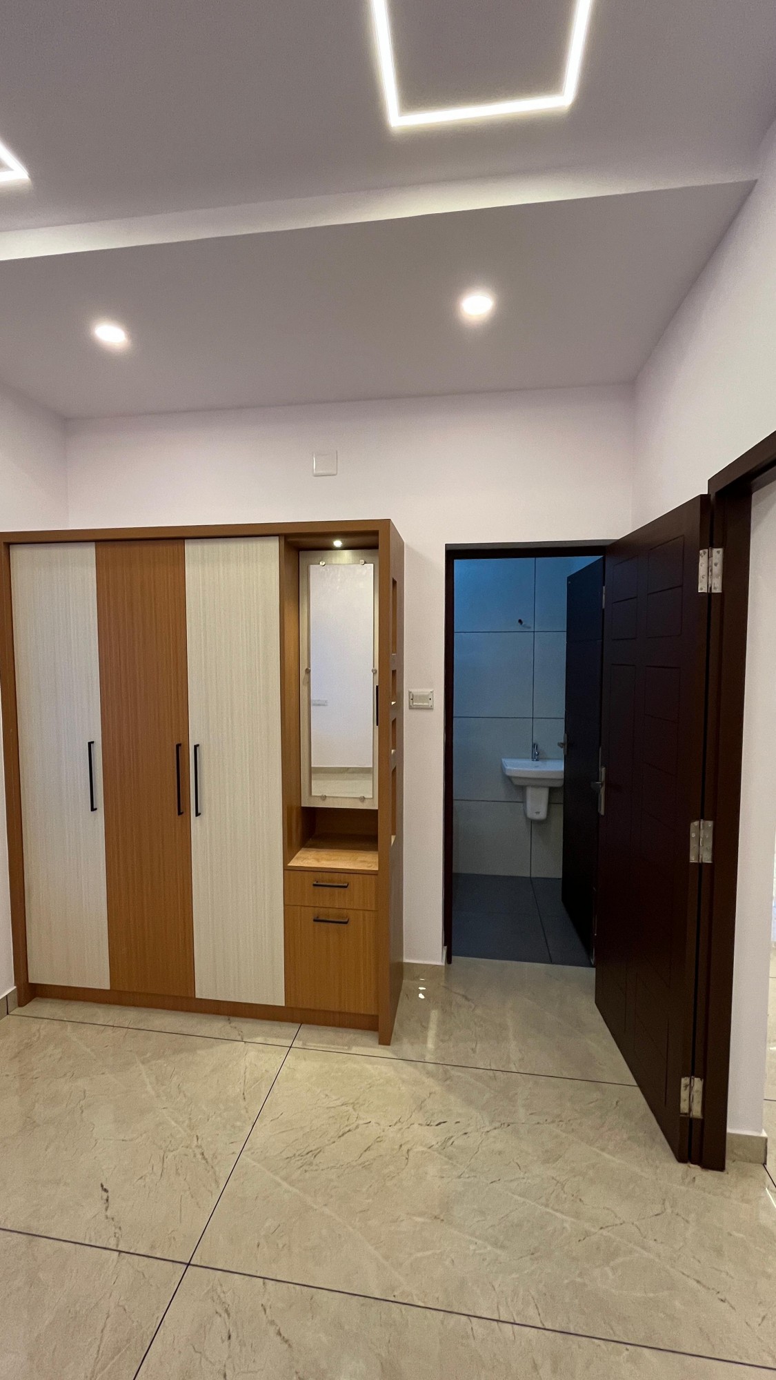 3BHK Semifurnished House 1570sqft in Kongorpilly, Varapuzha
