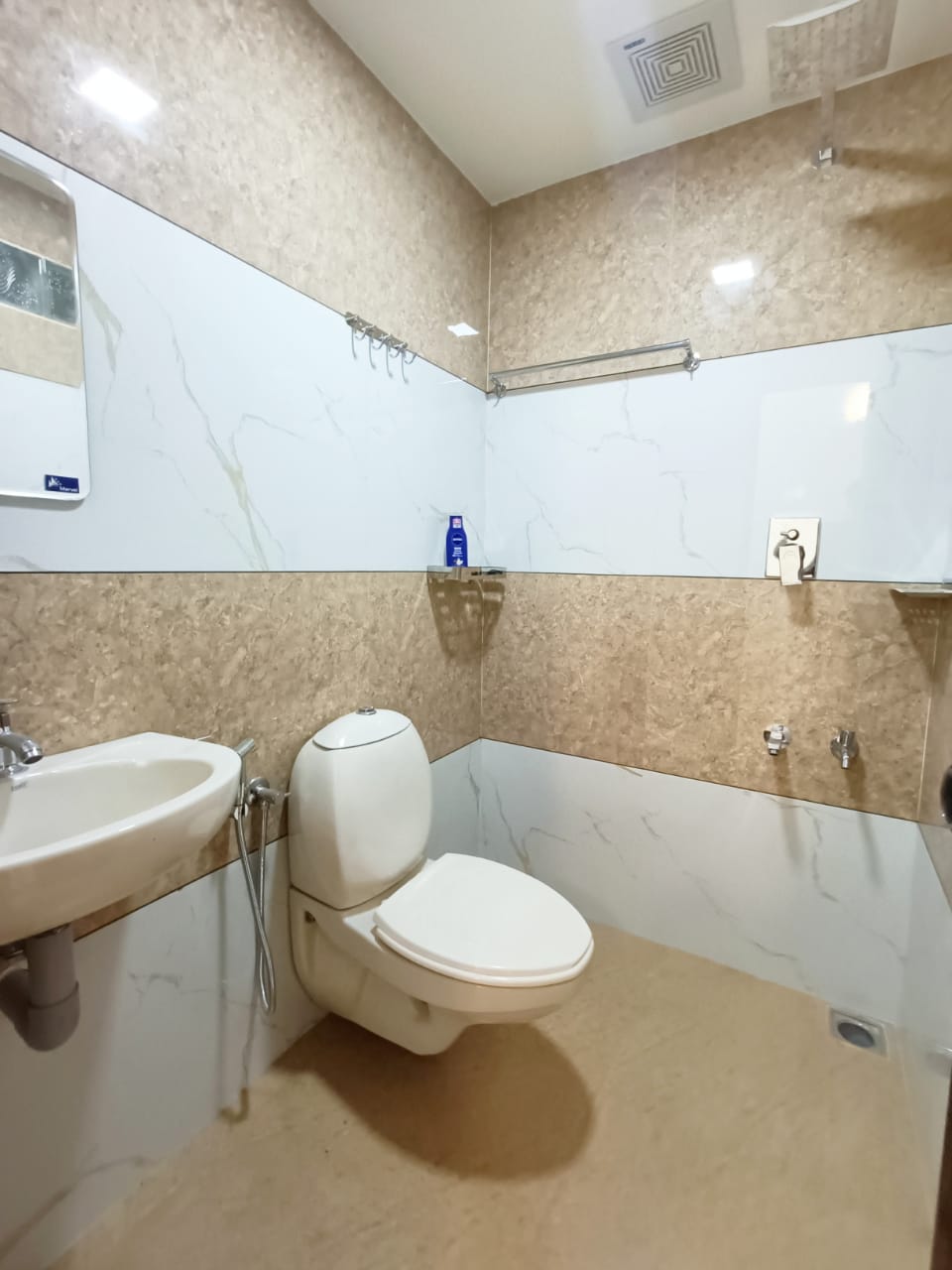 5BHK Brandnew House 2700sqft