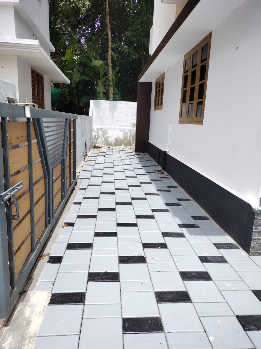 4BHK Semifurnished House 2000 Sqft
