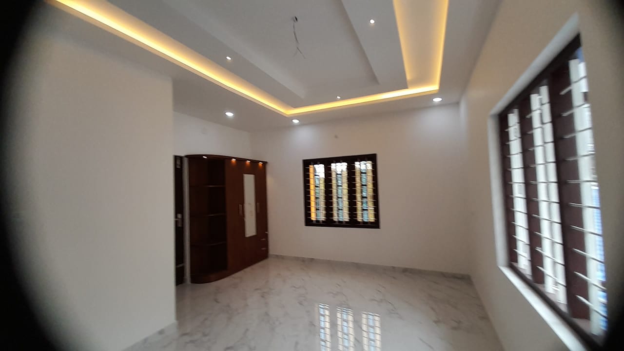 6.5cent of Residential Plot in Morakkala, Pallikkara