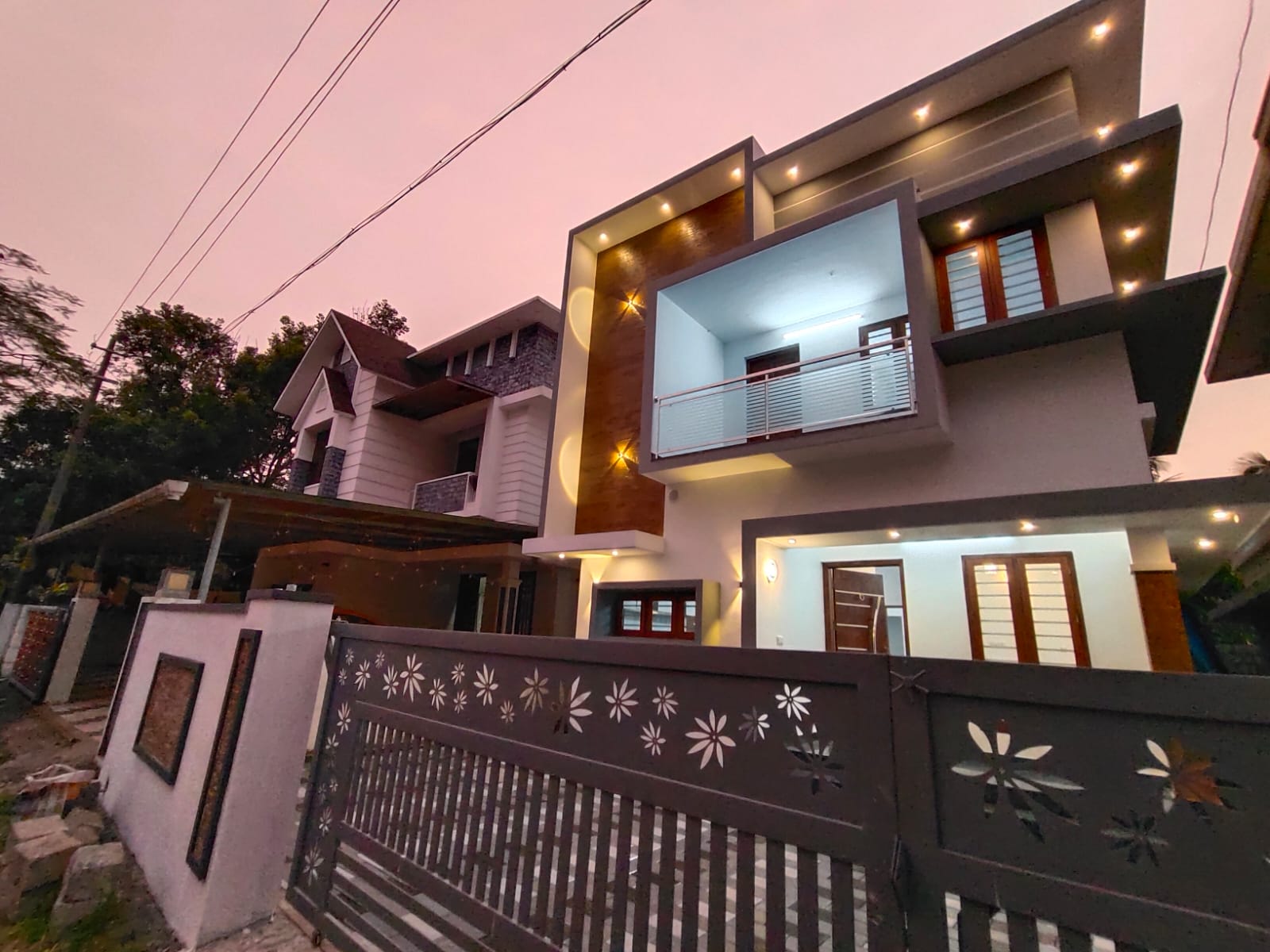 4BHKSemifurnished house with 4cent 1600 sqft - for sale in Koonammav, Kochi ( Ernakulam ), Kerala