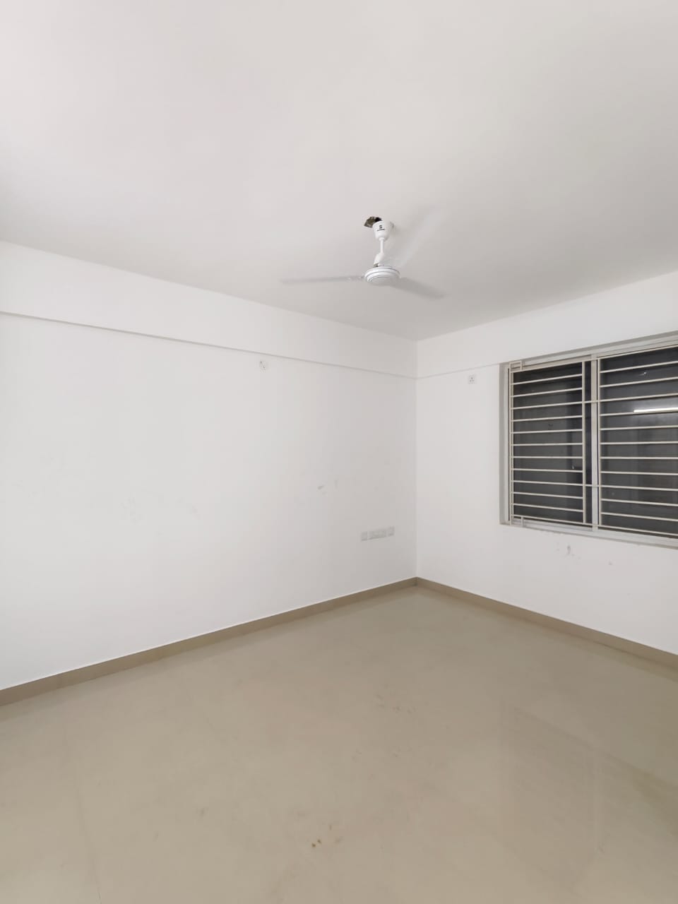 1300sqft, 3 BHK Semifurnished Flat in Chakkaraparambu, Vyttila