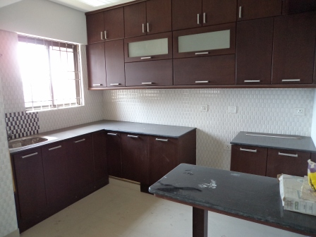 2014sqft brand new posh flat at vytilla